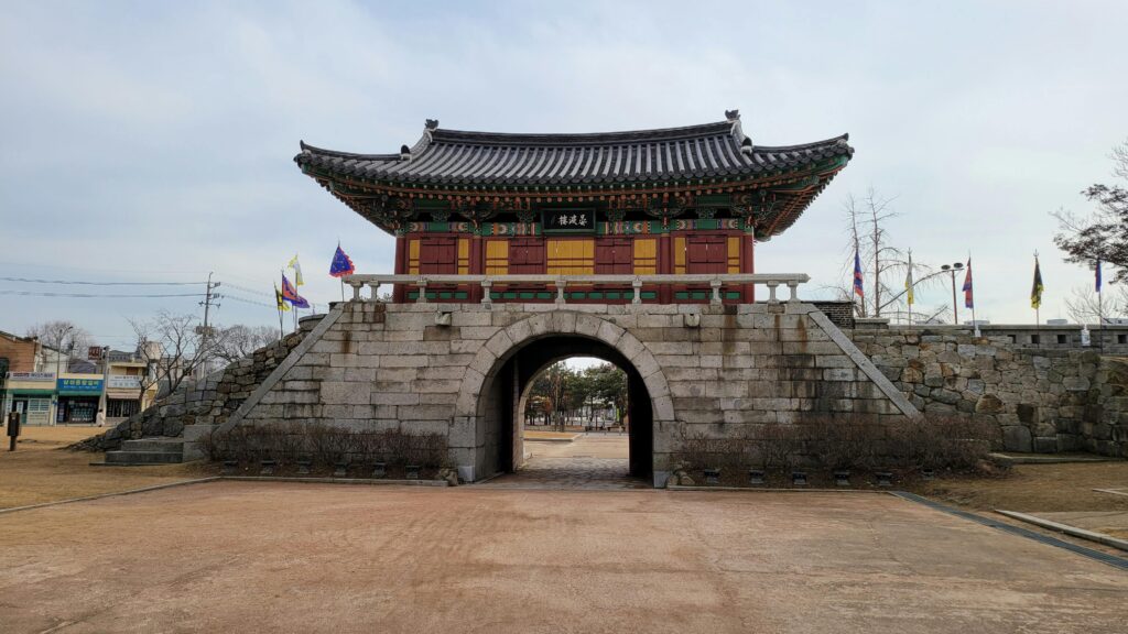 Cổng nam pháo đài Ganghwa incheon Hàn Quốc